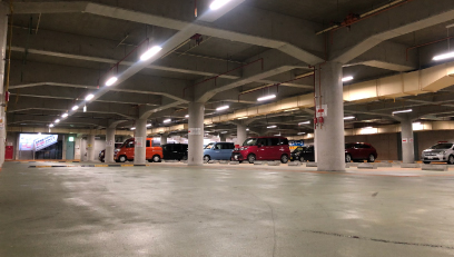 泊ふ頭地下駐車場